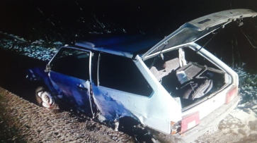Молодой водитель и 18-летний пассажир ВАЗ-2108 пострадали в пьяном ДТП под Воронежем