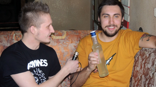 Максу+100500 в Воронеже подарили литр хреновухи