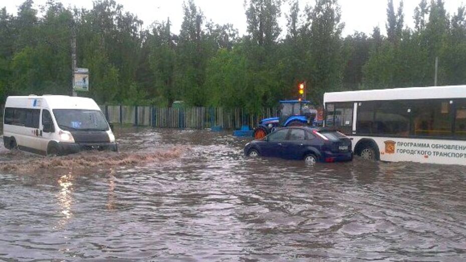«Воды было по капот». Как затопило Воронеж
