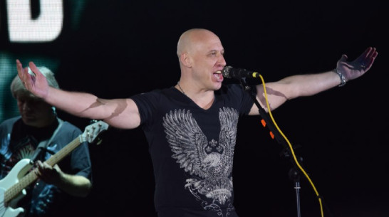 Коллектив певца Дениса Майданова 18 часов простоял в пробке под Воронежем