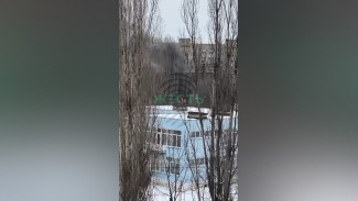 В пожаре на улице Краснозвездной в Воронеже пострадала женщина