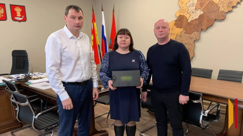 Панинцы передали тепловизор бойцам СВО