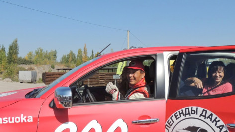 Чемпион ралли «Дакар» Хироши Масуока испытал Mitsubishi на трассе под Воронежем