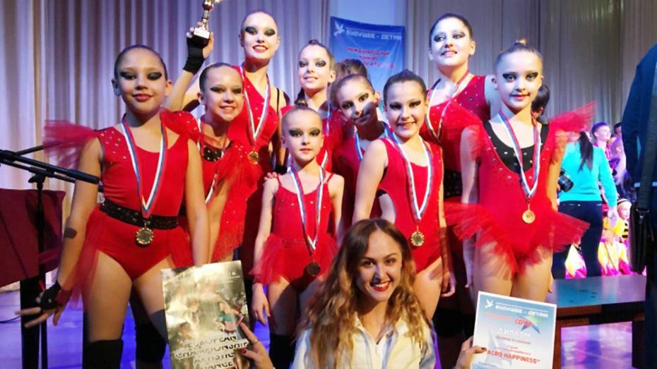 Хохольские акробаты стали лауреатами международного конкурса дарований