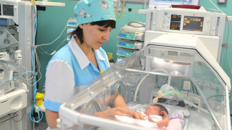 Губернатор Александр Гусев поздравил воронежских медработников с профессиональным праздником