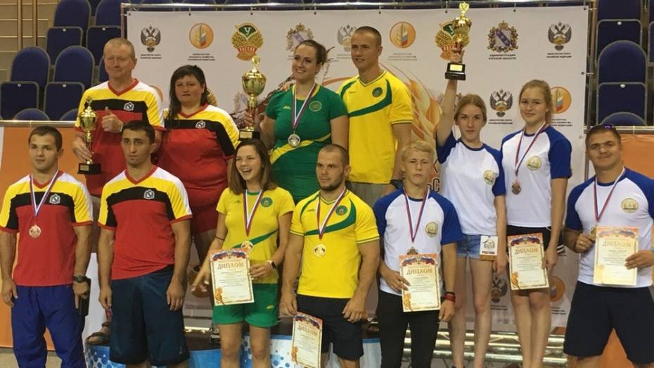 Таловские самбисты завоевали «серебро» на XII Всероссийских летних сельских играх