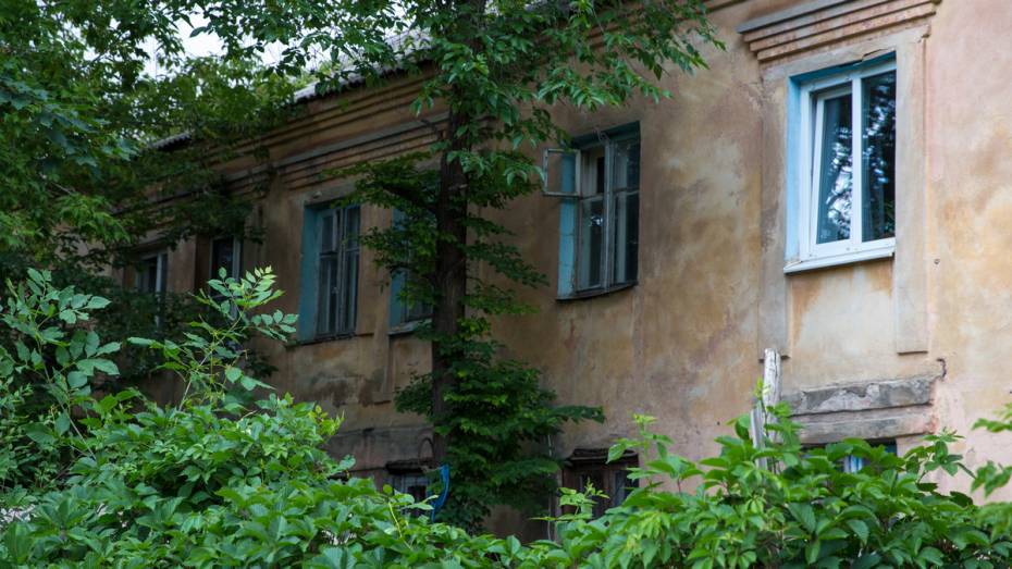 Воронежский губернатор Александр Гусев: расселение ветхого жилья должно проходить быстрее