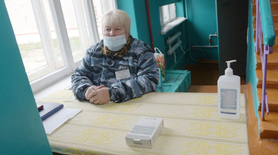 В Воронежской области усилят контроль за соблюдением масочного режима в школах