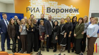 Секретарь Союза журналистов России провел мастер-класс по работе с ИИ для сотрудников РИА «Воронеж»