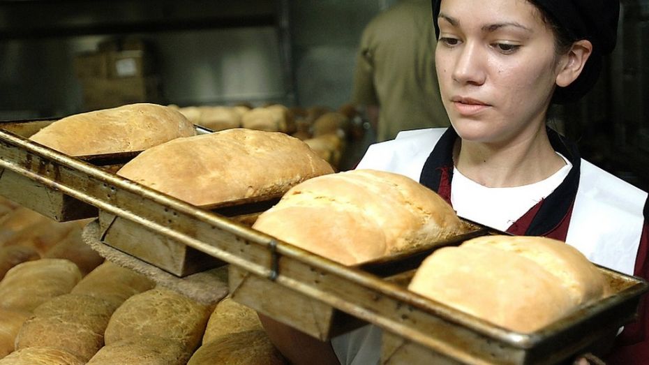 Работники ольховатского хлебозавода добились погашения долгов по зарплате