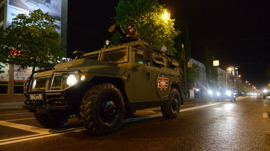 Десятки воронежцев увидели репетицию парада Победы с военной техникой