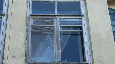Окна детского сада пострадали в Воронеже от атаки БПЛА
