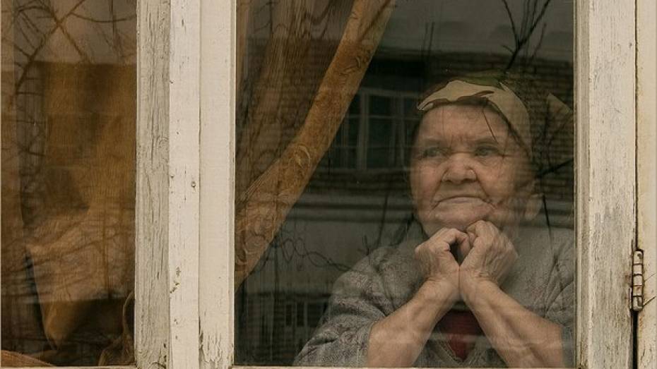 В Эртильском районе строители обманули 90-летнюю участницу войны