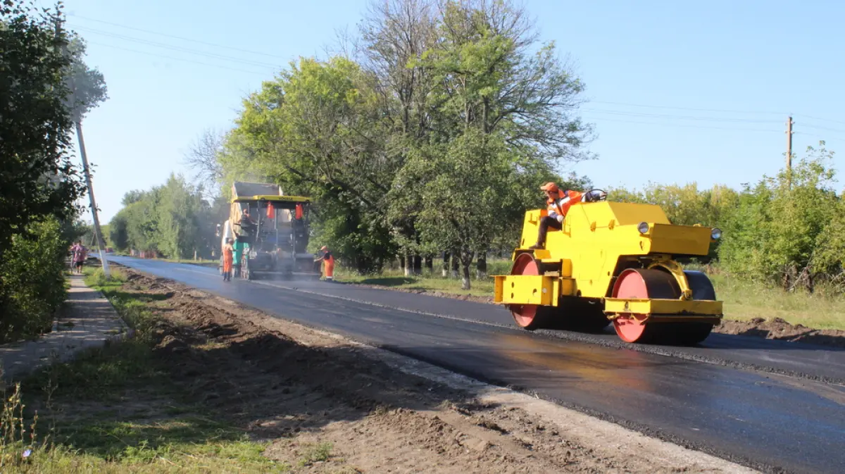 В Ольховатском районе дороги отремонтируют в городском и 6 сельских  поселениях