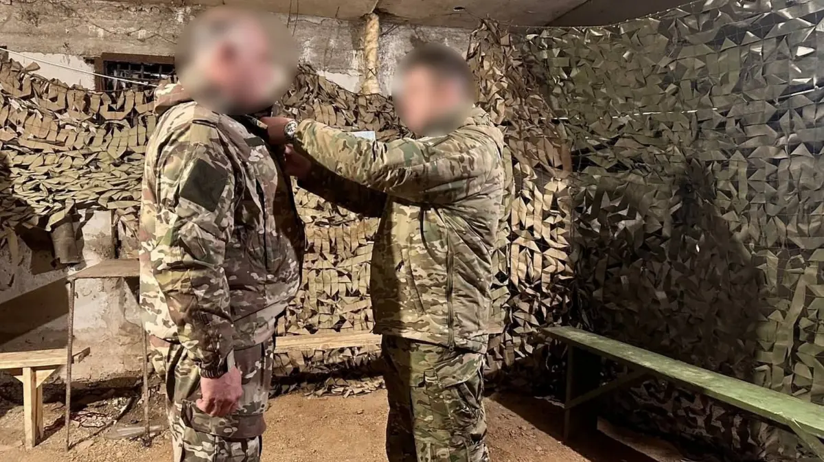 за ним будут охотиться 24