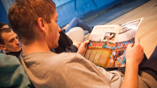 Граффити-художник из Петербурга рассказал воронежцам, как избавиться от заборных надписей