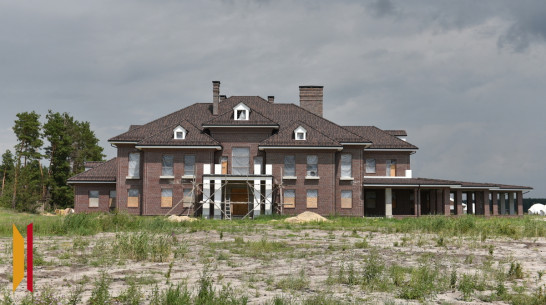 Три суда и уголовное дело: вокруг самостроя на берегу воронежской Усманки разгораются споры