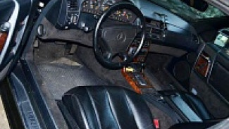 Молодой мужчина погиб под колесами Mercedes-Benz в Воронеже