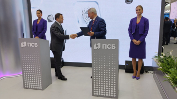Воронежский губернатор подписал соглашения о сотрудничестве с тремя крупными банками страны