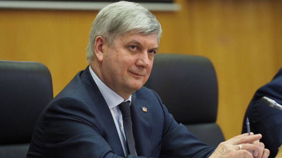 Глава Воронежской области занял 17-ю строчку национального рейтинга губернаторов