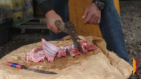 Воронежец ударил соседа топором в лицо и снес ему половину челюсти