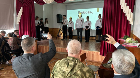 В воронежской школе открыли музей специальной военной операции «Герои земли Русской»