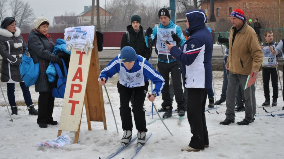 В селе Семилуки прошло открытое школьное первенство по лыжным гонкам
