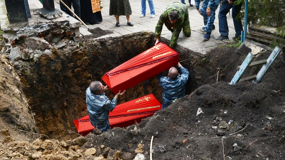 В семилукском селе перезахоронили останки 7 бойцов Красной армии