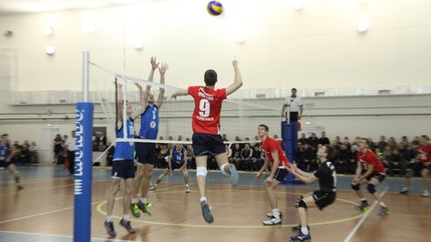 Острогожский «Кристалл» выиграл домашний этап волейбольного чемпионата ЦФО
