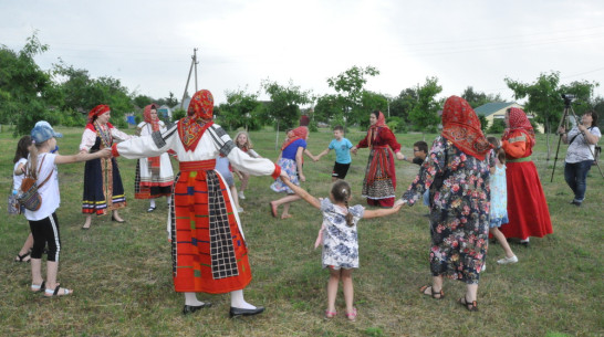 Обряд «Беление холстов» пройдет в репьевском селе Россошь 17 июня