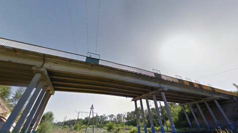 Мост над ж/д путями капитально отремонтируют в воронежской Масловке