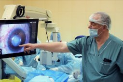 «Доктор, я вас вижу!» Воронежские врачи провели первую операцию по пересадке роговицы глаза