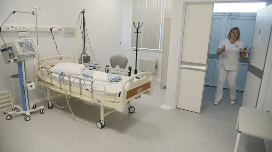 За 2 дня в Воронежской области число коек для COVID-пациентов сократили на 260