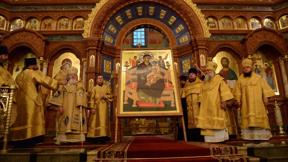 Афонский монастырь передал Воронежу икону «Всецарица»