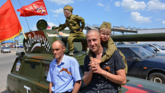 Житель кантемировского села Новопавловка стилизовал ВАЗ под танк