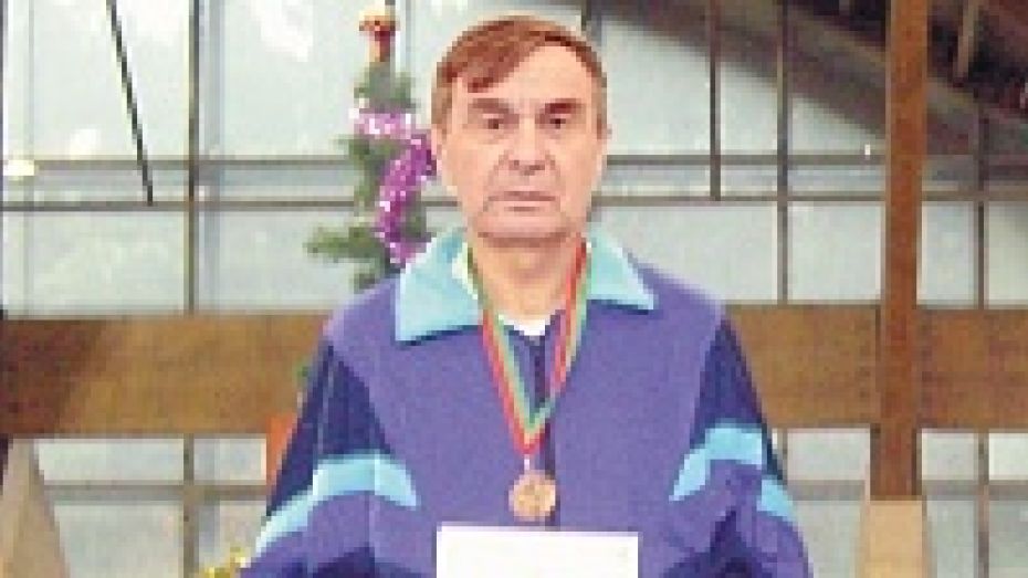 Аннинец стал чемпионом Москвы по легкой атлетике среди ветеранов