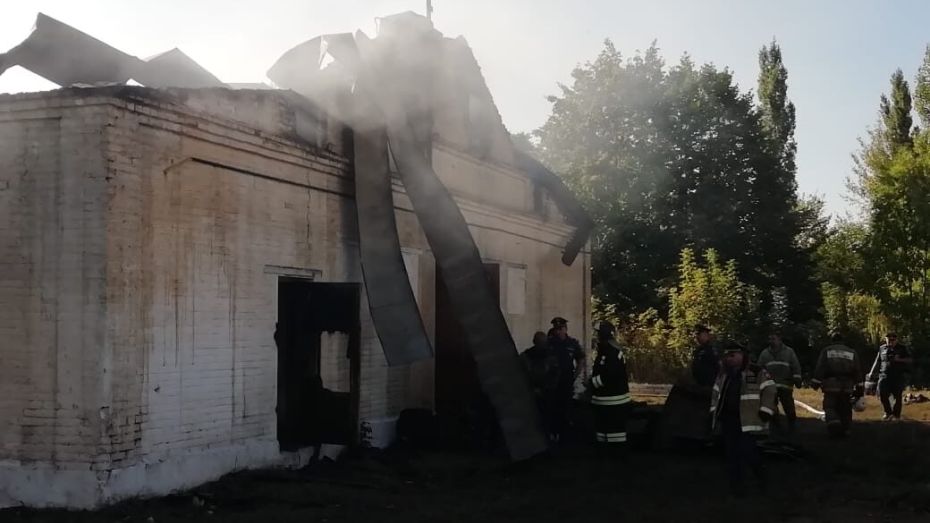 Стали известны подробности пожара на избирательном участке в Воронежской области