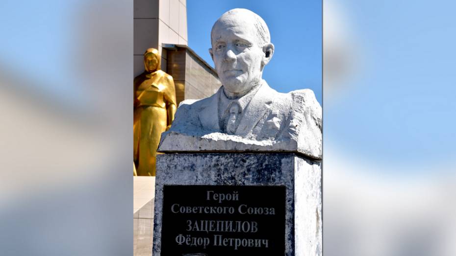 В Калачеевском районе 16 школам присвоили имена героев-земляков