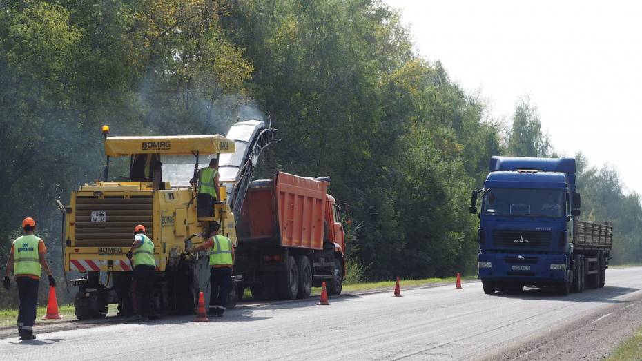Власти выделят 488 млн рублей на ремонт 52 км дорог в Воронежской области