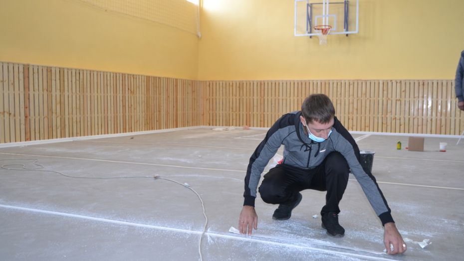 В школе калачеевского села Новая Криуша отремонтировали спортзал