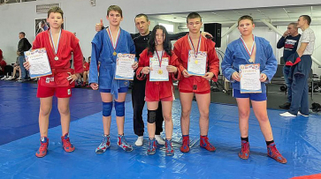 Лискинские самбисты взяли 3 «золота» на областном турнире