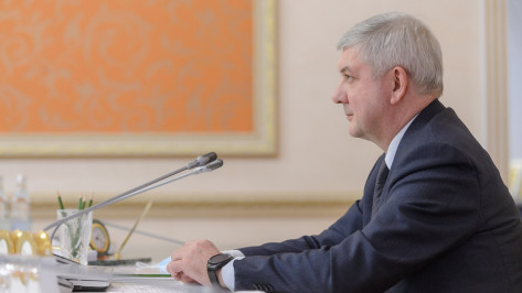 Воронежский губернатор: почти 1,4 млрд рублей потратят на оснащение медучреждений по нацпроекту