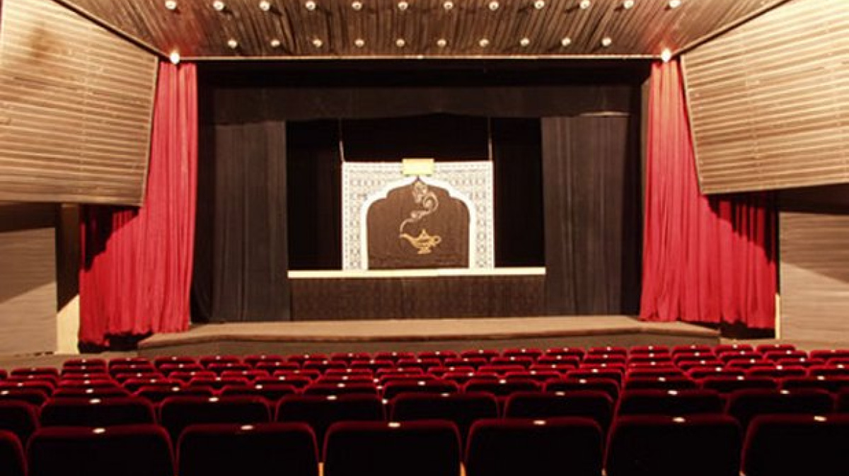 Кукольный театр большой зал фото