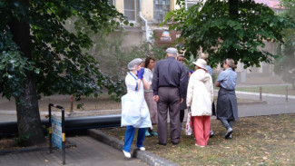 Пожар в кулинарной лавке в Воронеже показали глазами спасателя