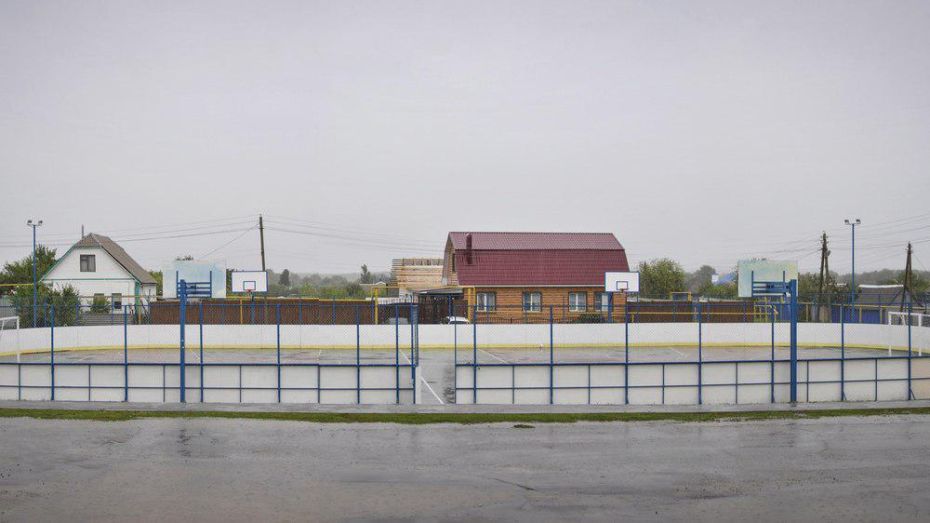 В Лискинском районе открылась многофункциональная спортплощадка