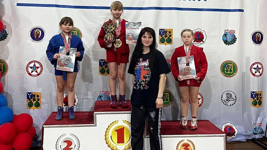Таловская самбистка завоевала «бронзу» открытого турнира в Саратовской области