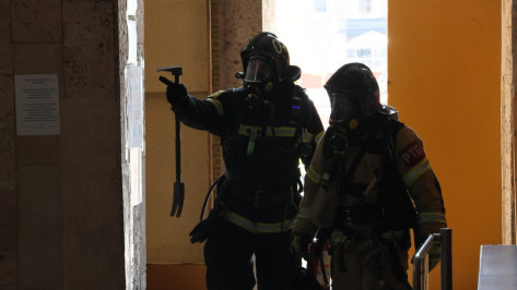 «В огненном плену оказались 10 человек»: учения прошли в воронежском политехе