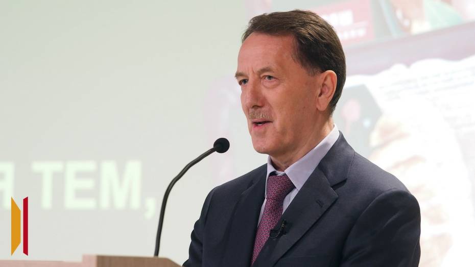 Заместитель председателя Государственной Думы Алексей Гордеев поздравил газету «Калачеевские зори» с 95-летием