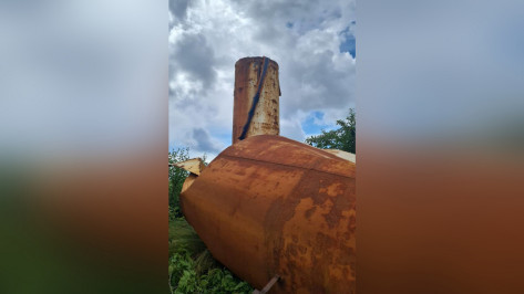 Водонапорная башня рухнула в селе под Воронежем