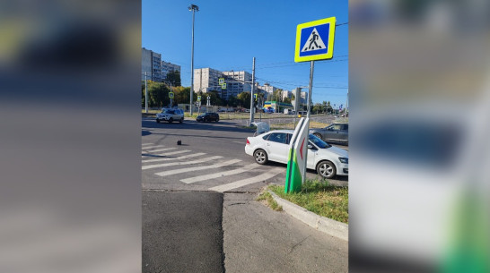 В Воронеже Volkswagen Polo сбил 12-летнего школьника на велосипеде